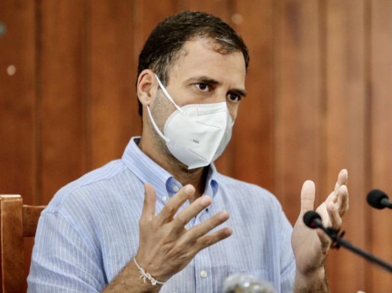 PM 'insulted' soldiers, did not help migrants: Rahul in Bihar